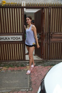 actress Ananya Panday glam looks at her gym