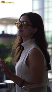 actress Ananya Panday stylish looks at mumbai airport