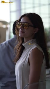 actress Ananya Panday stylish looks at mumbai airport