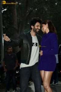 Kartik Aaryan and Ananya Panday promote their film Tu Meri Main Tera Main Tera Tu Meri on Bigg Boss set