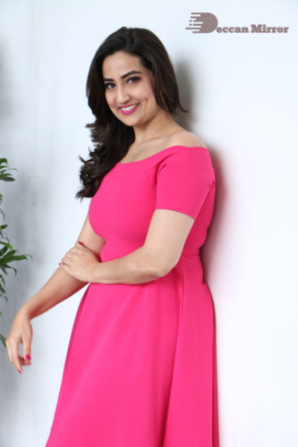 Telugu Actress Manjusha in a pink dress