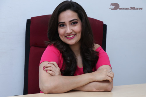 Telugu Actress Manjusha in a pink dress