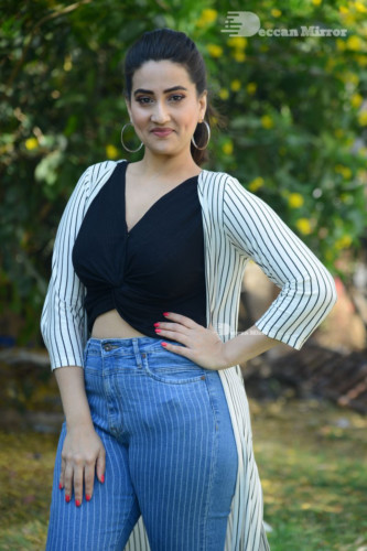 Telugu Anchor and Actress Manjusha Photoshoot