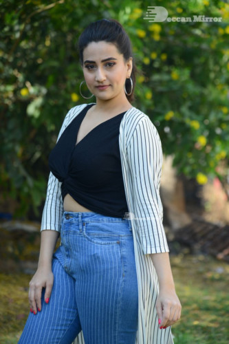 Telugu Anchor and Actress Manjusha Photoshoot