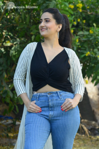 Telugu Anchor and Actress Manjusha Photoshoot