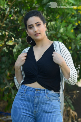 Telugu Anchor and Actress Manjusha Photoshoot