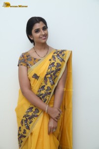 Telugu anchor syamala photoshoot in a yellow saree