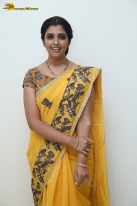 Telugu anchor syamala photoshoot in a yellow saree