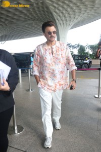 Anil Kapoor spotted in a colorful attire at Mumbai Airport