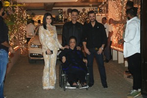 Bollywood star anil kapoor celebrates his birthday with family and friends