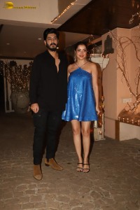 Bollywood star anil kapoor celebrates his birthday with family and friends