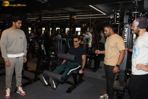 Bollywood star anil kapoor working out at a gym