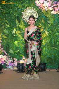 bollywood actress anita raj gorgeous in a black saree