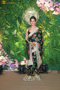 bollywood actress anita raj gorgeous in a black saree