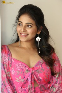 actress Anjali beautiful in a pink dress
