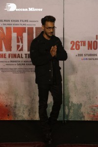 Pictures of Salman Khan and Mahima Makwana from Antim The Final Truth Trailer Launch Event