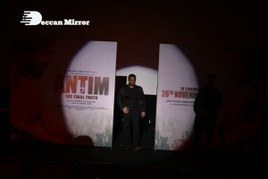 Pictures of Salman Khan and Mahima Makwana from Antim The Final Truth Trailer Launch Event