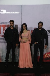 Pictures of Salman Khan and Mahima Makwana from Antim The Final Truth Trailer Launch Event