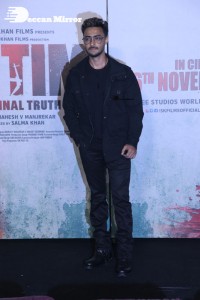 Pictures of Salman Khan and Mahima Makwana from Antim The Final Truth Trailer Launch Event