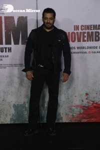 Pictures of Salman Khan and Mahima Makwana from Antim The Final Truth Trailer Launch Event