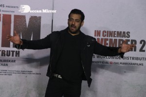 Pictures of Salman Khan and Mahima Makwana from Antim The Final Truth Trailer Launch Event