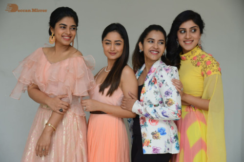 Telugu Movie Anukunnadi Okati Ayinadi Okati heroines Siddhi Idnani, Tridha Choudhury, Dhanya Balakrishna, Himaja meet the press