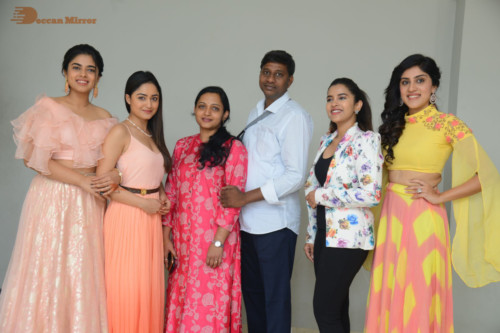 Telugu Movie Anukunnadi Okati Ayinadi Okati heroines Siddhi Idnani, Tridha Choudhury, Dhanya Balakrishna, Himaja meet the press