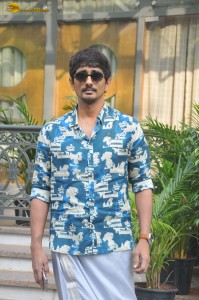 Celebrities including Kareena Kapoor, Jyotika, Bobby Deol, Vikrant Massey, and Sidharth have attend Anupama Chopra's Roundtable Discussion