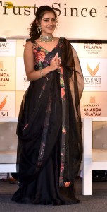 actress anupama parameswaran in a black saree