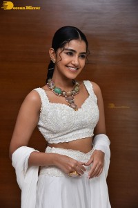 Anupama-Parameswaran-19