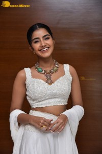 Anupama-Parameswaran-24