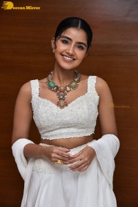Anupama-Parameswaran-30