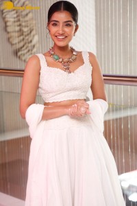 Anupama-Parameswaran-37