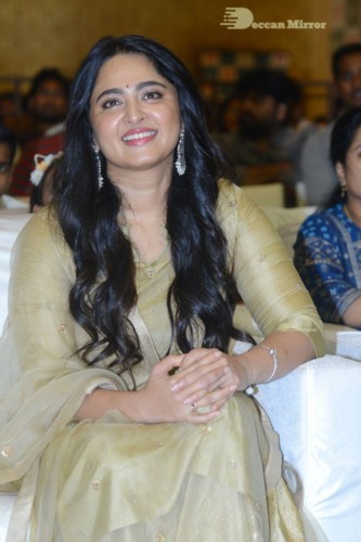 Anushka-2 (33)