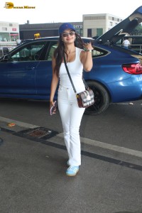 Indian actress Anushka Sen lovely looks in white at mumbai airport