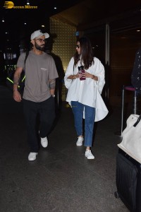 Indian Cricketer Virat Kohli and his Actress Wife Anushka Sharma were spotted at Mumbai Airport on May 22, 2023