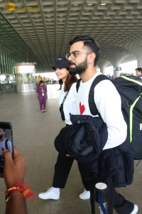 Celebrity couple Anushka Sharma and Virat Kohli at Mumbai Airport