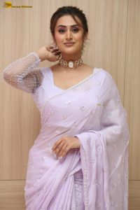 actress archana iyer gorgeous in a saree