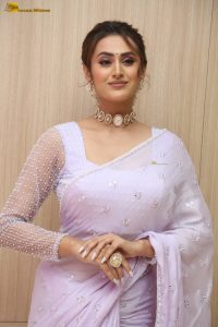 actress archana iyer gorgeous in a saree