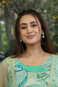 actress archana iyer beautiful in a green dress