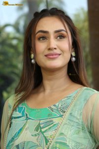 actress archana iyer beautiful in a green dress