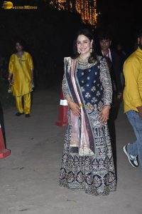 Arjun Tendulkar’s Mehendi Ceremony attended by Sachin Tendulkar, Anjali Tendulkar, Sara Tendulkar, Raj Thackeray, and other celebrities