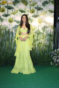 Arpita and Aayush’s Diwali Party attended by Salman Khan, Shilpa Shetty, Rakul Preet Singh, Saiee Manjrekar, Huma Qureshi, and others