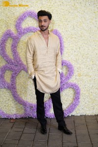 Bollywood Celebrities including Salman Khan have attended the Ganesh Chaturthi Celebrations at Arpita’s house