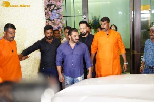 Bollywood Celebrities including Salman Khan have attended the Ganesh Chaturthi Celebrations at Arpita’s house