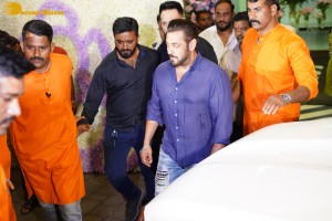 Bollywood Celebrities including Salman Khan have attended the Ganesh Chaturthi Celebrations at Arpita’s house