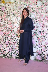 Arpita’s Eid Party attended by Salman Khan, Anil Kapoor, Aamir Khan, Pooja Hegde, Huma Qureshi, Dia Mirza, Bhagyashree, Tabu and others