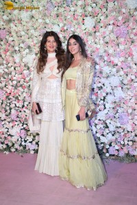 Arpita’s Eid Party attended by Salman Khan, Anil Kapoor, Aamir Khan, Pooja Hegde, Huma Qureshi, Dia Mirza, Bhagyashree, Tabu and others