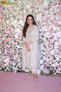 Arpita’s Eid Party attended by Salman Khan, Anil Kapoor, Aamir Khan, Pooja Hegde, Huma Qureshi, Dia Mirza, Bhagyashree, Tabu and others