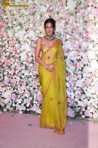 Arpita’s Eid Party attended by Salman Khan, Anil Kapoor, Aamir Khan, Pooja Hegde, Huma Qureshi, Dia Mirza, Bhagyashree, Tabu and others